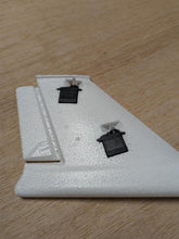 Load image into Gallery viewer, Fahrwerks-Set Rookie² Best.-Nr.4239.25 SG Modellbau Stefan Graupner Einsteigerfreundliches RC-Modell Rookie² (Best.-Nr. 4239) – perfekt für Anfänger im RC-Modellbau. Leicht zu steuern, robust gebaut und ideal für erste Fahrversuche auf verschiedenen Untergründen. Modernes Design, leistungsstarke Elektronik und langlebige Materialien sorgen für ein optimales Fahrerlebnis. Perfekt als Geschenk für Kinder oder Hobby-Neulinge. Das Rookie² RC-Auto bietet Spaß und Spannung für die ganze Familie – ideal für Einste