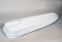 Laden Sie das Bild in den Galerie-Viewer, Feuerlöschboot Florian 1 Best.-Nr. 2140 – Hochwertiges Modell eines Feuerlöschbootes im Detail, perfekt für Modellbau-Enthusiasten und Sammler. Das Florian 1 Modell besticht durch präzise Nachbildung und funktionierende Details wie bewegliche Wasserwerfer. Ideal für den Einsatz im Modellbau und als Display-Modell. Perfekt für alle, die ein realitätsnahes und funktionelles Feuerlöschboot suchen. Besonders gut geeignet für RC-Modellbau und Feuerwehr-Fans. Robust und langlebig, ideal für Freizeit und Sammlunge