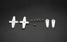 Laden Sie das Bild in den Galerie-Viewer, KST X06 V6.0 F3K, F5K, RES, 1,8kgf.cm@8,4V Best.-Nr.5205 SG Modellbau Stefan Graupner KST X06 V6.0 Servo mit 1,8kgf.cm Drehmoment bei 8,4V, ideal für RC Wettbewerbsmodelle wie F3K, F5K und RES. Bestellnummer 5205. Das KST X06 V6.0 Servo ist ein Hochleistungs-Mini-Servo für F3K, F5K und RES RC Modelle. Leicht, präzise und leistungsstark mit 1,8kgf.cm Drehmoment bei 8,4V.