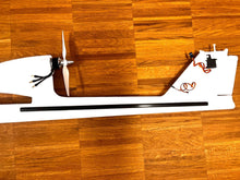 Load image into Gallery viewer, Fahrwerks-Set Rookie² Best.-Nr.4239.25 SG Modellbau Stefan Graupner Einsteigerfreundliches RC-Modell Rookie² (Best.-Nr. 4239) – perfekt für Anfänger im RC-Modellbau. Leicht zu steuern, robust gebaut und ideal für erste Fahrversuche auf verschiedenen Untergründen. Modernes Design, leistungsstarke Elektronik und langlebige Materialien sorgen für ein optimales Fahrerlebnis. Perfekt als Geschenk für Kinder oder Hobby-Neulinge. Das Rookie² RC-Auto bietet Spaß und Spannung für die ganze Familie – ideal für Einste