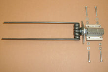 Laden Sie das Bild in den Galerie-Viewer, KWIK FLY MK3 Bug- und Hauptfahrwerk Best.-Nr. 4629.137