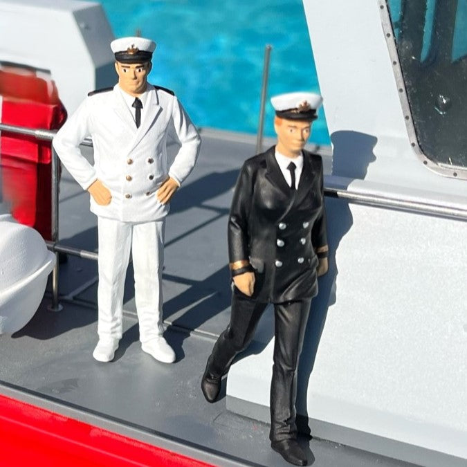 Schiffsfiguren Modellbau

Miniatur Seeleute 1:72

Figuren für Schiffsmodell

Modellbau Zubehör Schiffscrew

Modellschiff Figuren unbemalt

Maritime Diorama Figuren

2 crew figures (standing or working positions)

Scale: 1:50 to 1:100

Material: Resin / plastic

Unpainted, ready for customization

Item No.: 386