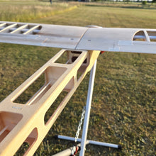 Laden Sie das Bild in den Galerie-Viewer, „Amigo XL RC Segelflugzeug – Bausatz aus Holz mit 2800 mm Spannweite (Best.-Nr. 4230)“

„RC glider Amigo XL – 2800mm wingspan wooden sailplane kit by aero-naut“

„Balsa RC Segler Amigo XL für Thermikflüge – ideal für erfahrene Modellbauer“

„Classic retro RC glider – Amigo XL kit with large wingspan“
