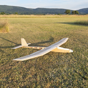 „Amigo XL RC Segelflugzeug – Bausatz aus Holz mit 2800 mm Spannweite (Best.-Nr. 4230)“

„RC glider Amigo XL – 2800mm wingspan wooden sailplane kit by aero-naut“

„Balsa RC Segler Amigo XL für Thermikflüge – ideal für erfahrene Modellbauer“

„Classic retro RC glider – Amigo XL kit with large wingspan“