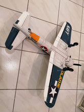 Laden Sie das Bild in den Galerie-Viewer, F4U4 Corsair Chance Vaught Best.-Nr.4515
